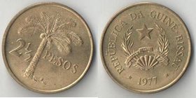 Гвинея-Бисау 2 1/2 песо 1977 год (нечастый номинал)
